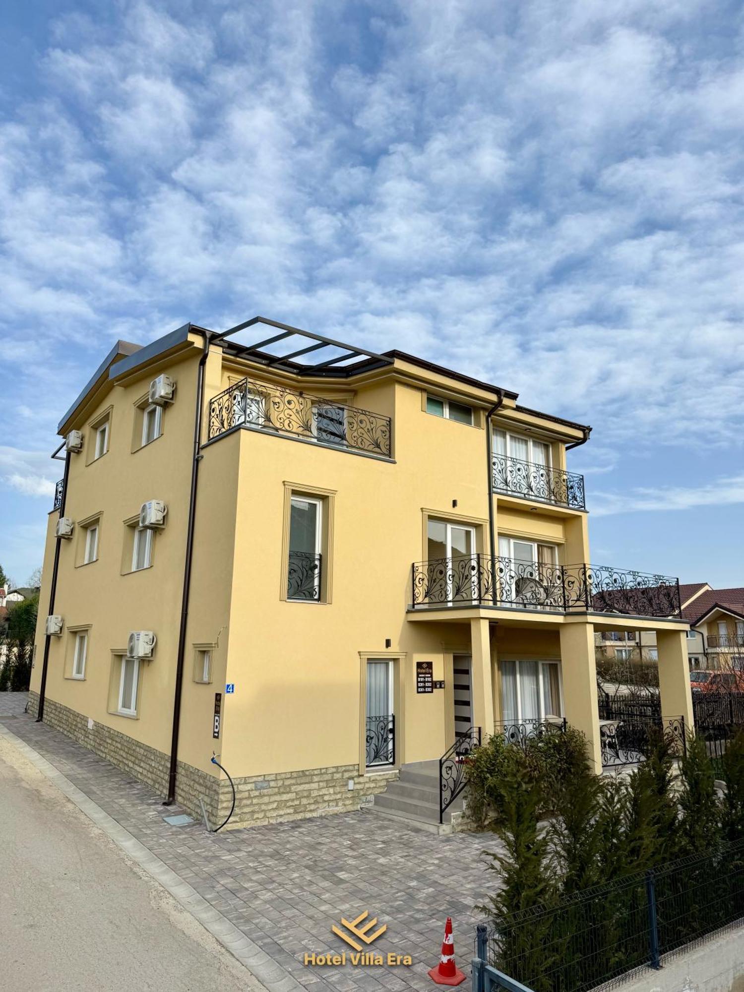 Hotel Era Priştine Dış mekan fotoğraf